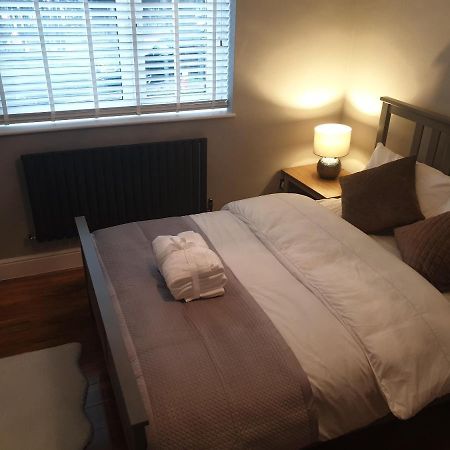Bed and Breakfast Arsenal Highbury & Islington Beautifully Presented Лондон Экстерьер фото